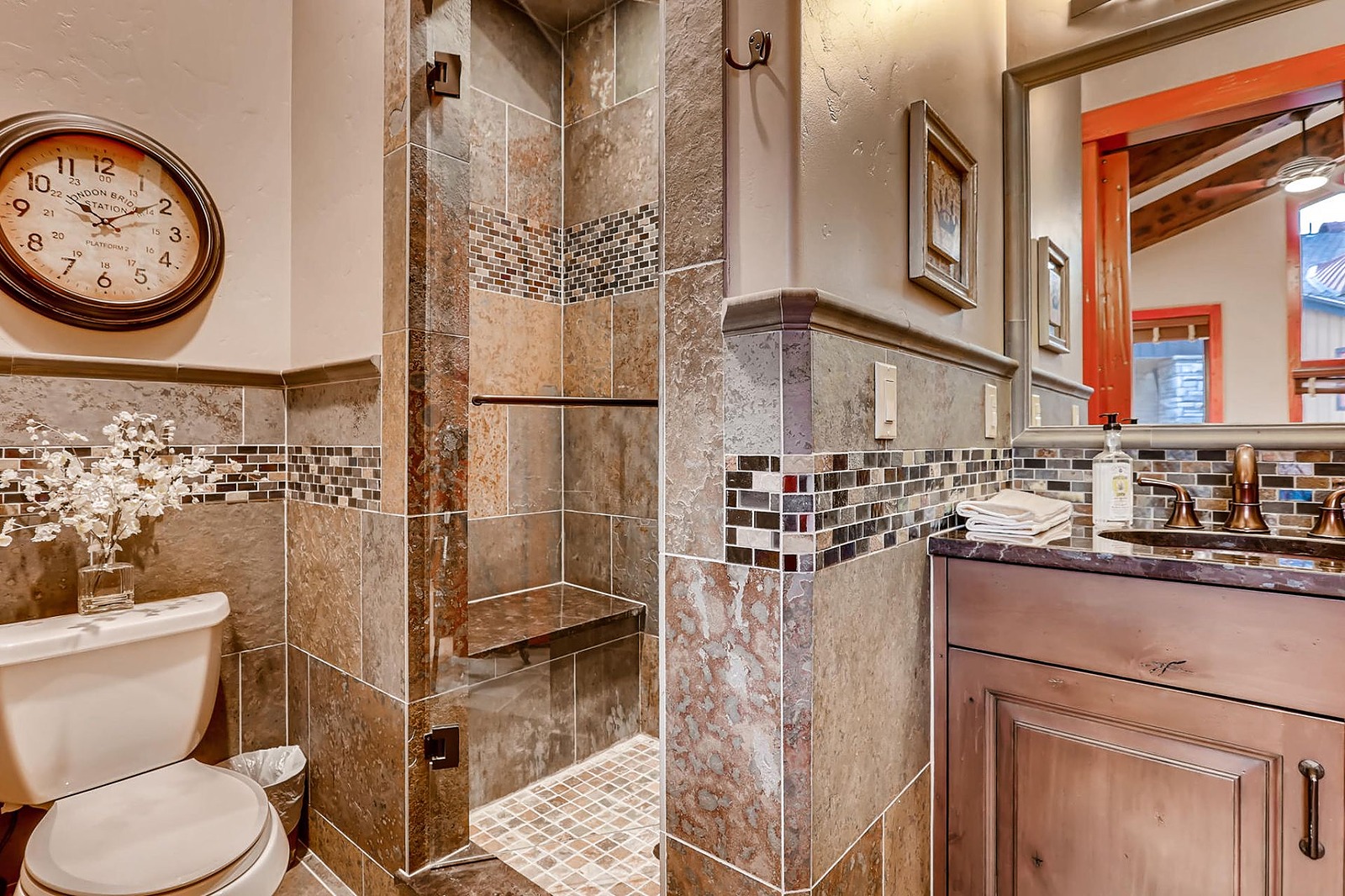 Snow Manor - Image 20