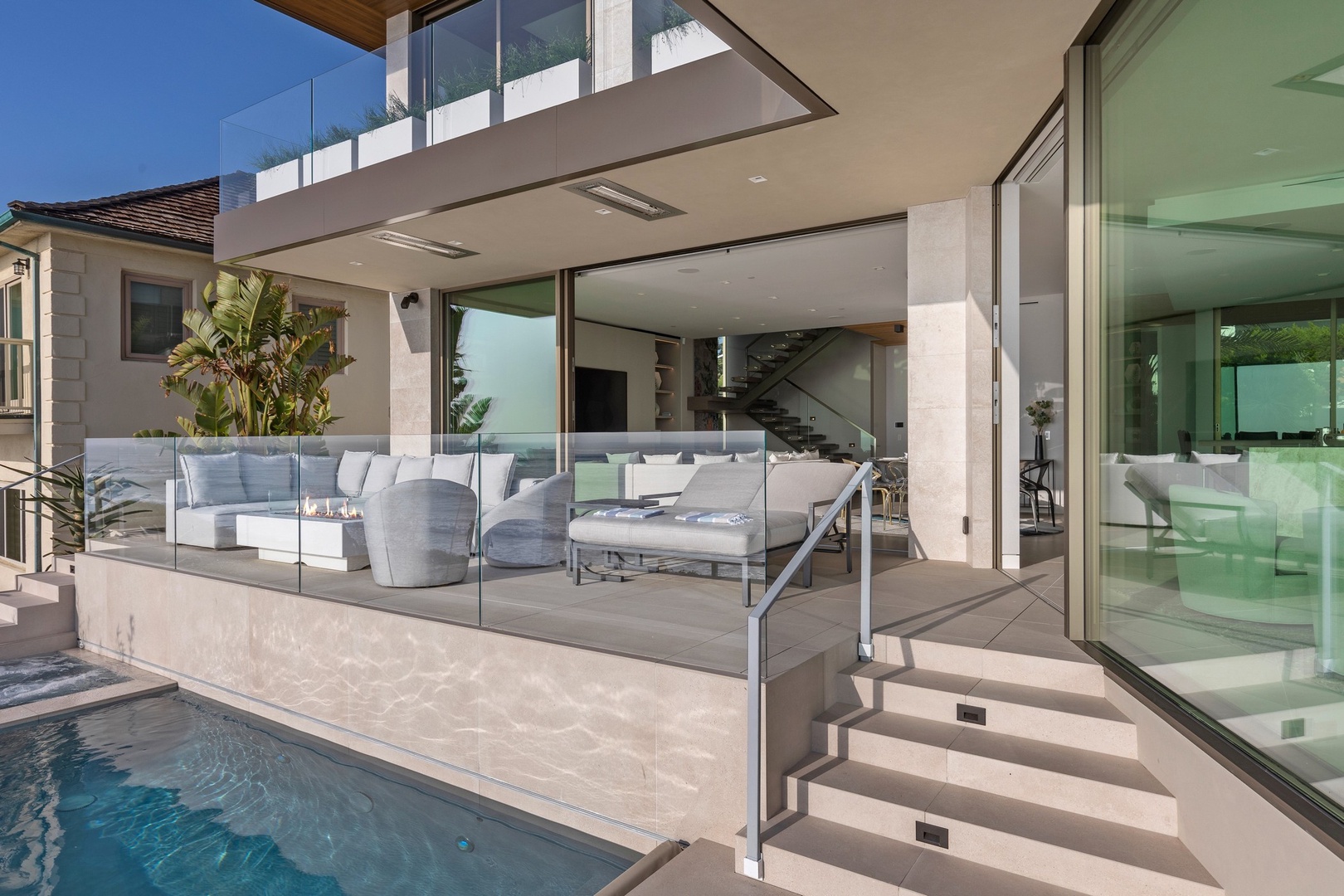 Blue Sapphire House - Image 6