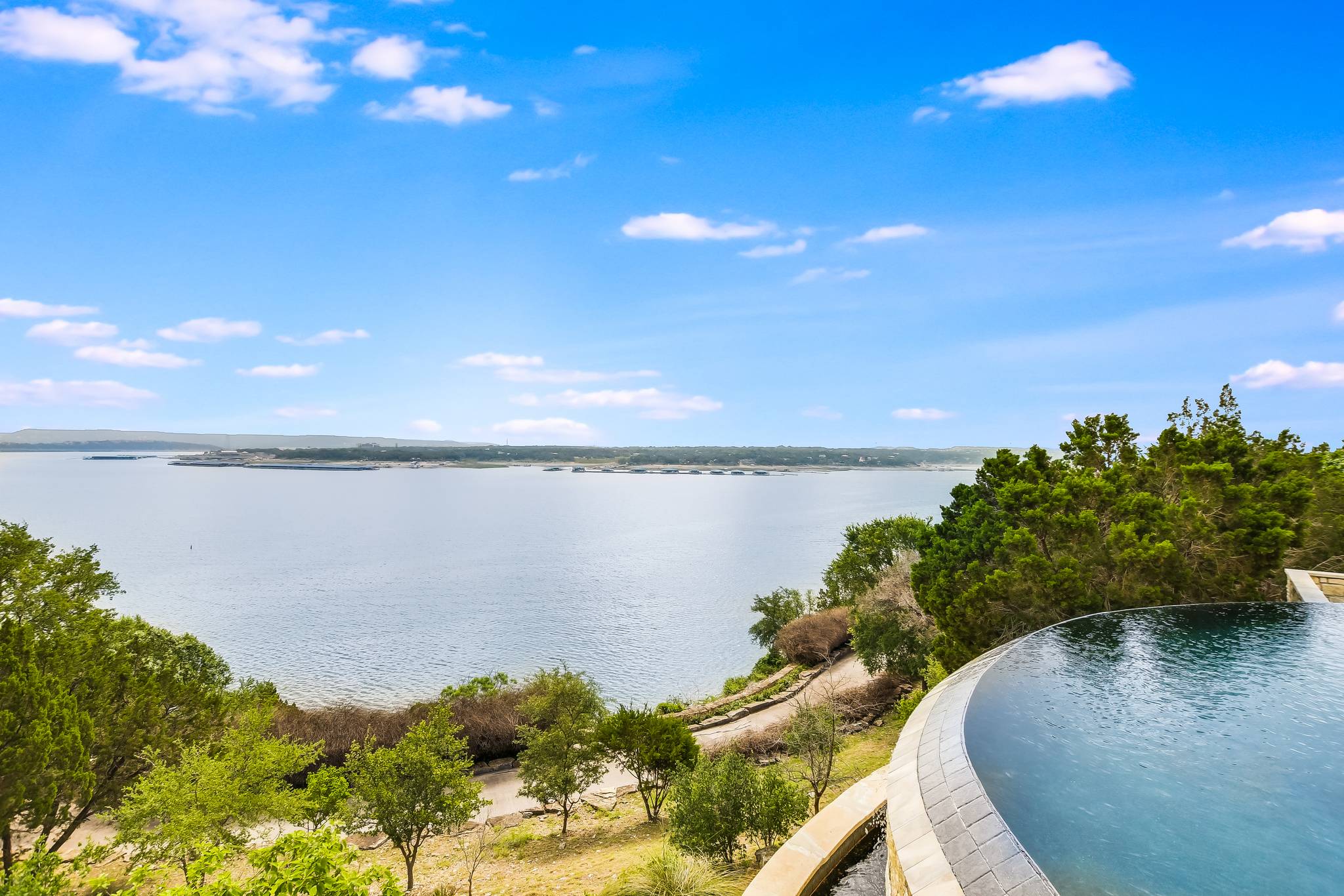 Vaughan Manor - Image 53