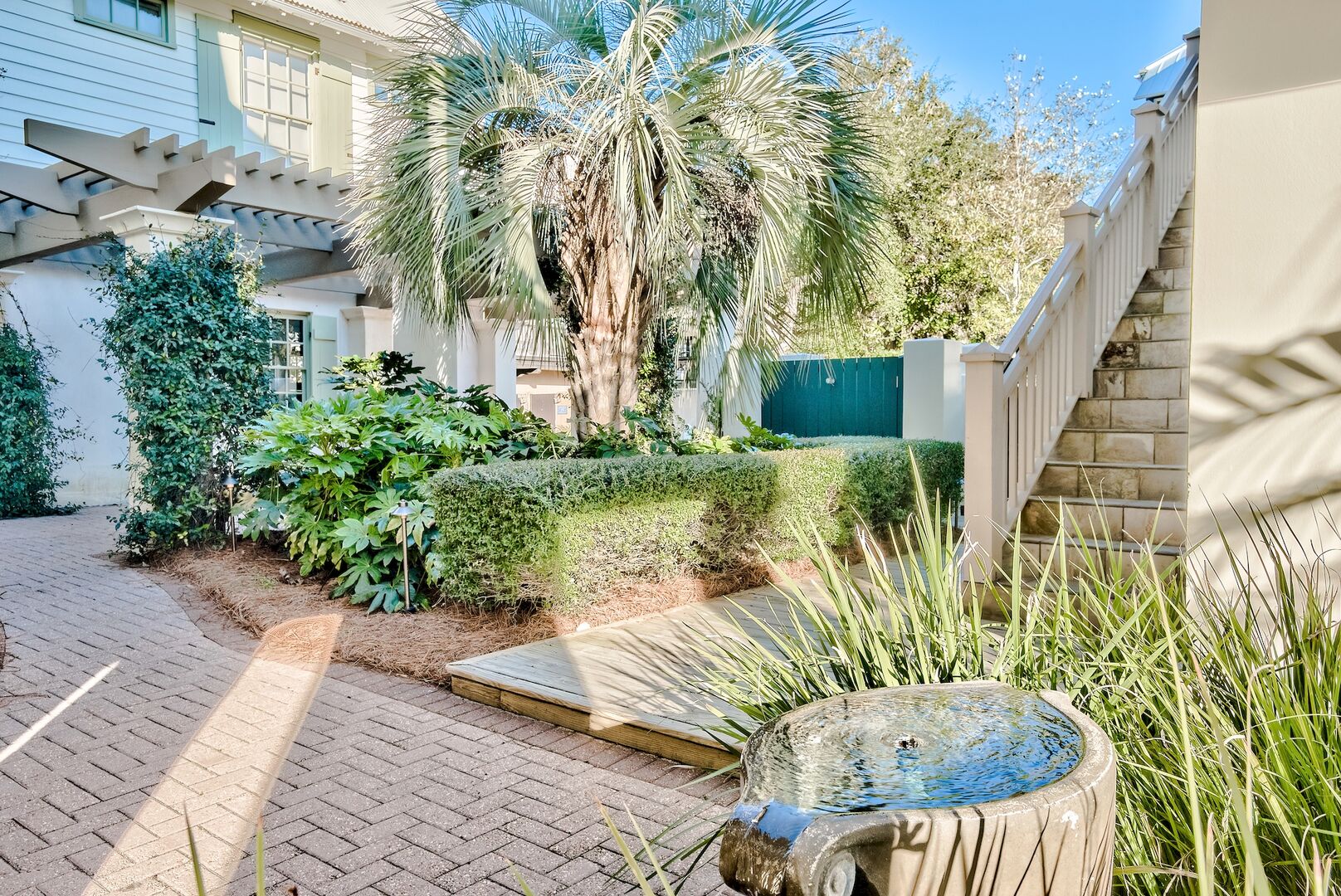 Water Street House - Image 39