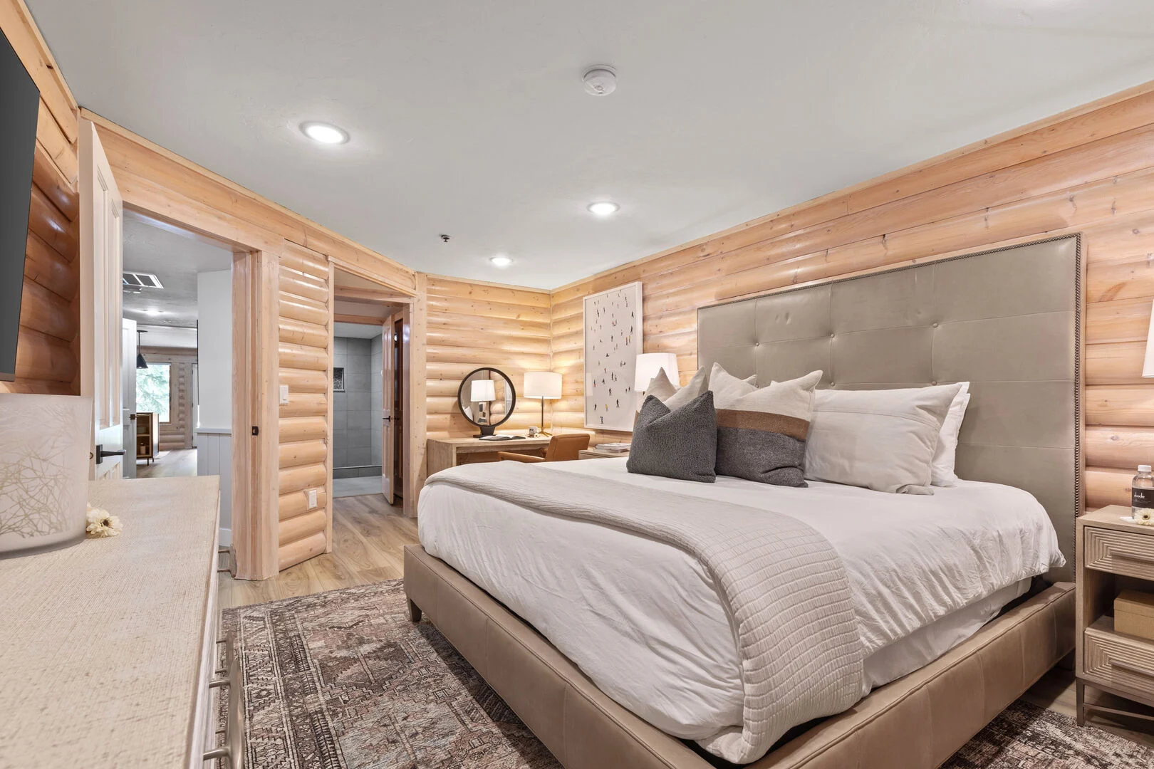 Silver Lake Home - Image 23