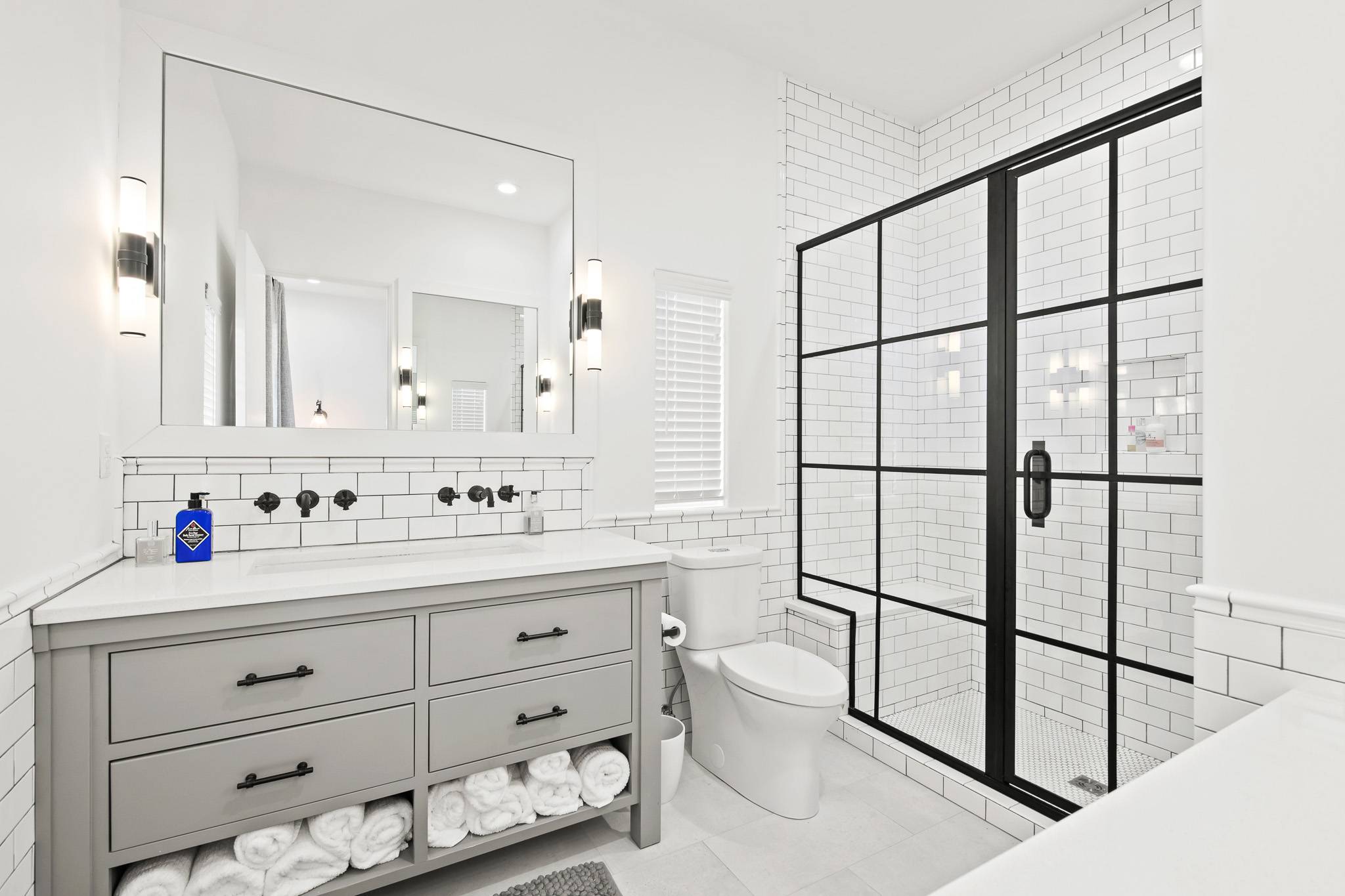 Hamlet Manor - Image 26