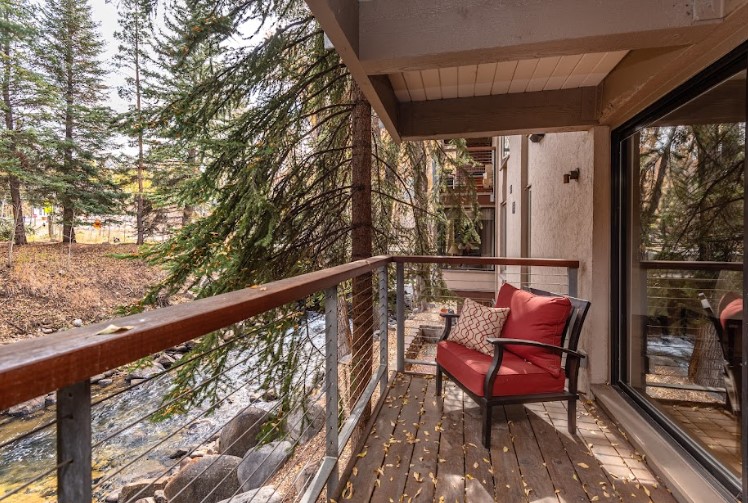 Cooper House - Image 10