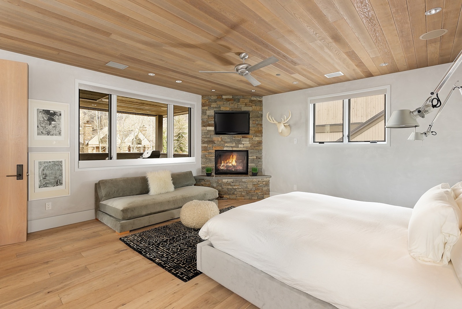 West House - Image 11