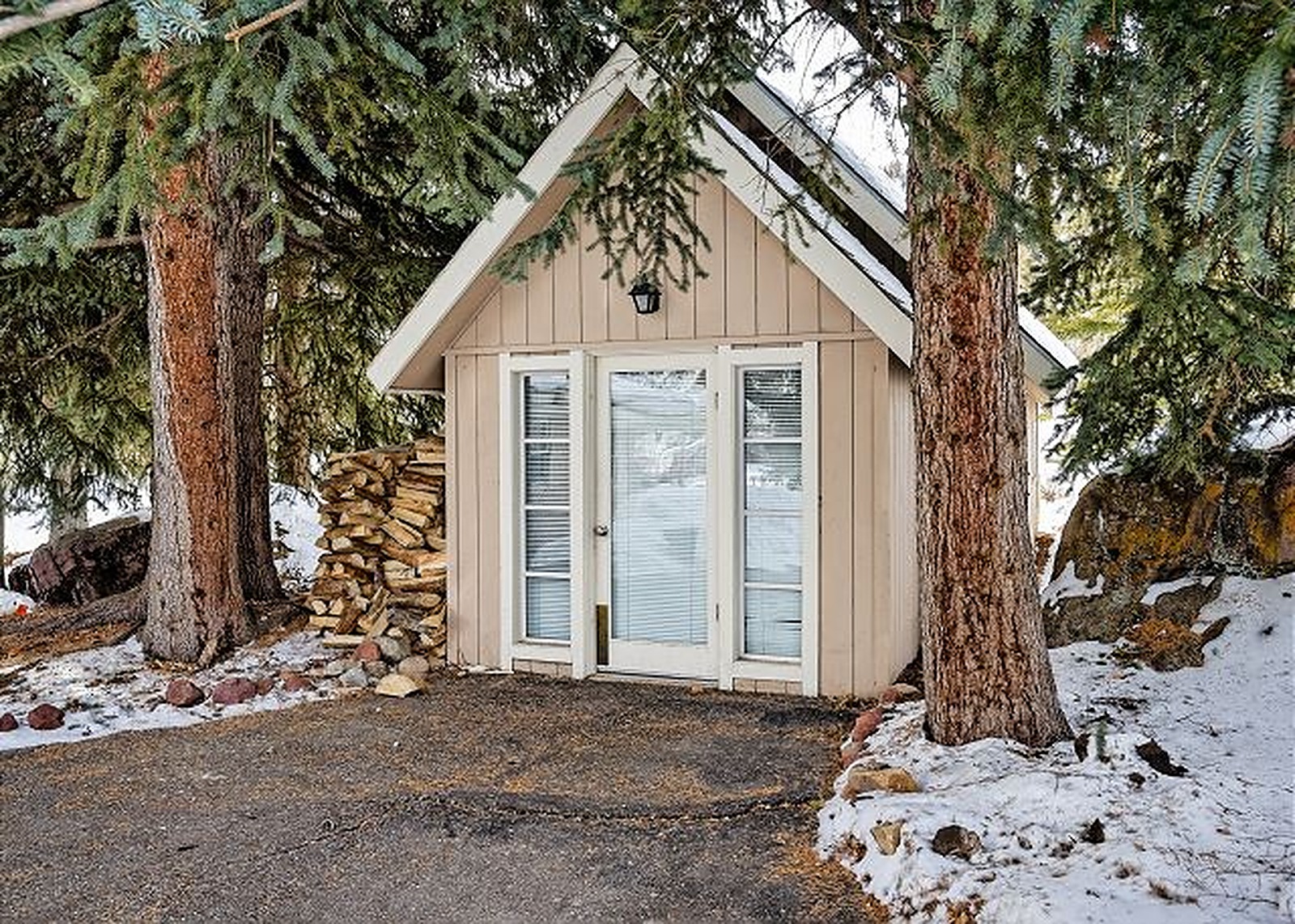 Chair Place - Image 24