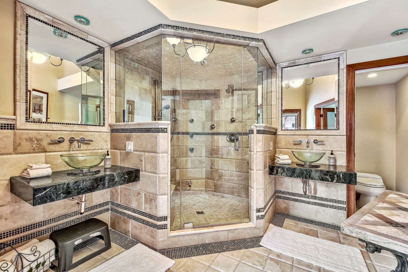 Jameson Villa - Image 18