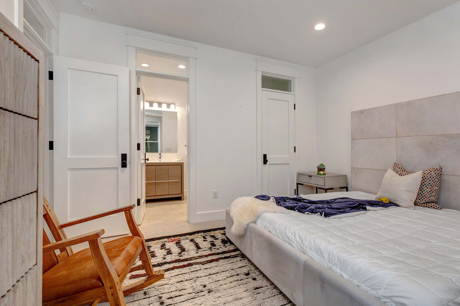 Avenue House - Image 33