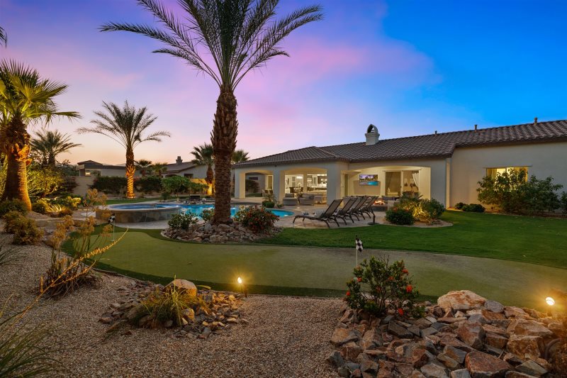 Selena Place - Image 50