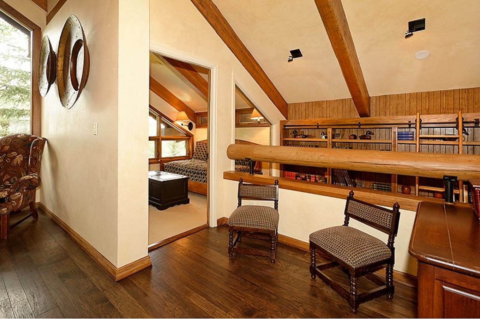 Forest Villa - Image 15