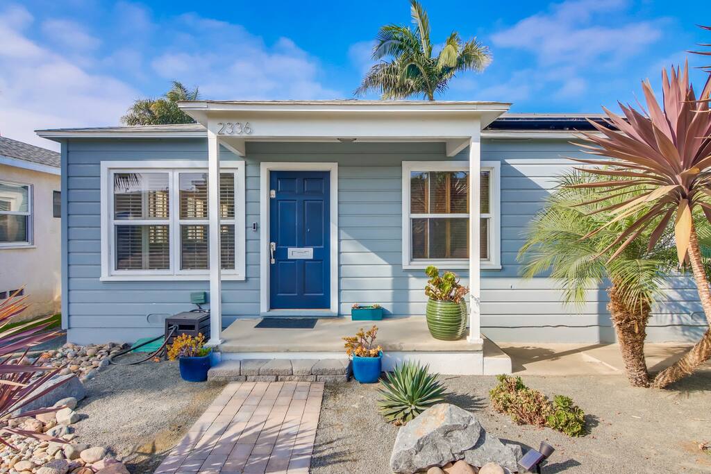 Blue Lagoon Home - Image 26