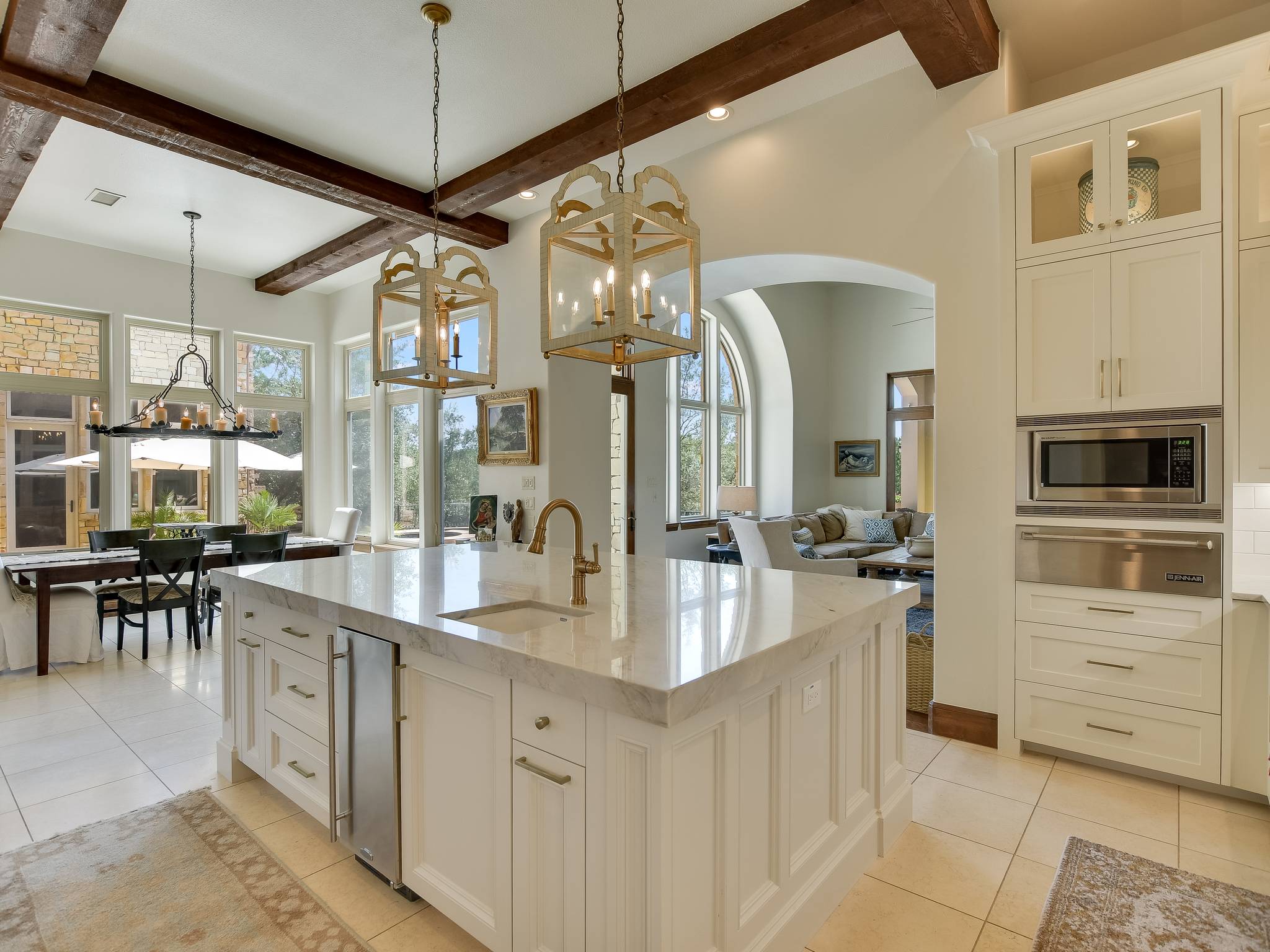 Rock Cedar House - Image 11