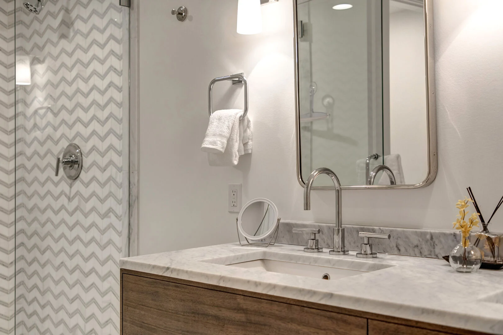 Deer House - Image 12