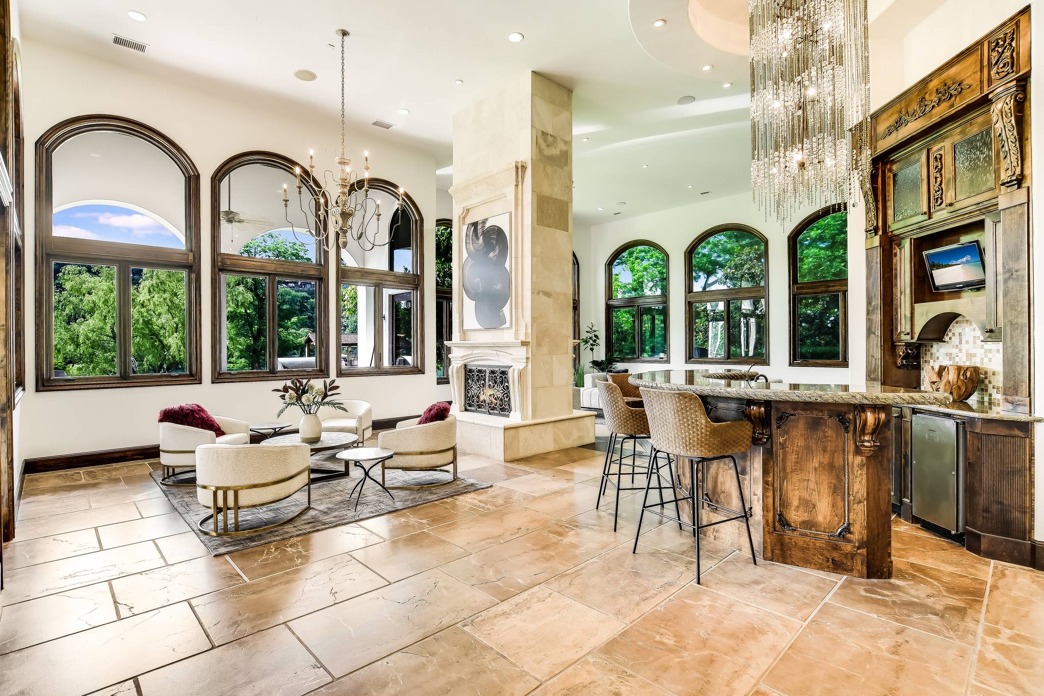 Woodrow Manor - Image 15