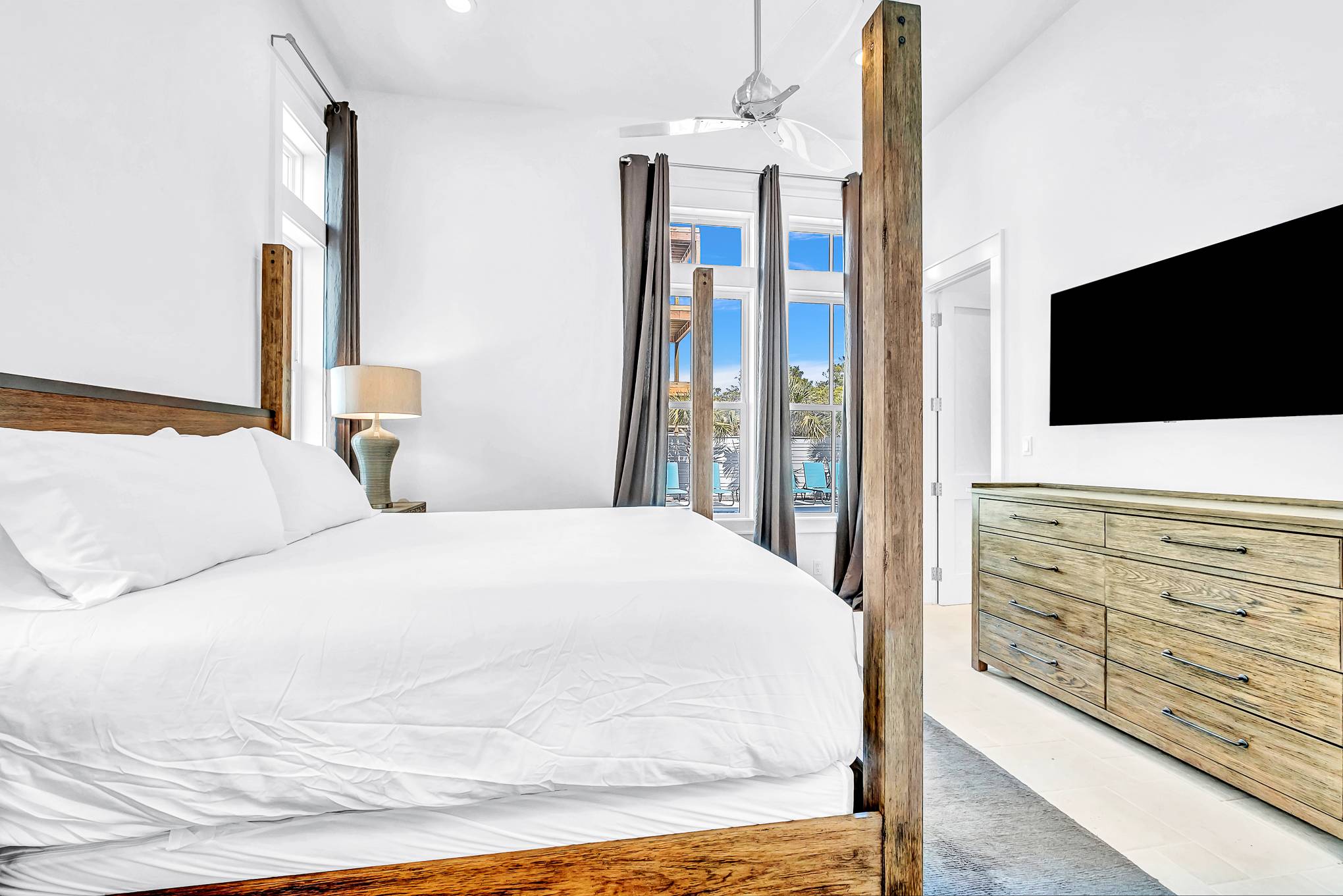 Lantern Manor - Image 35