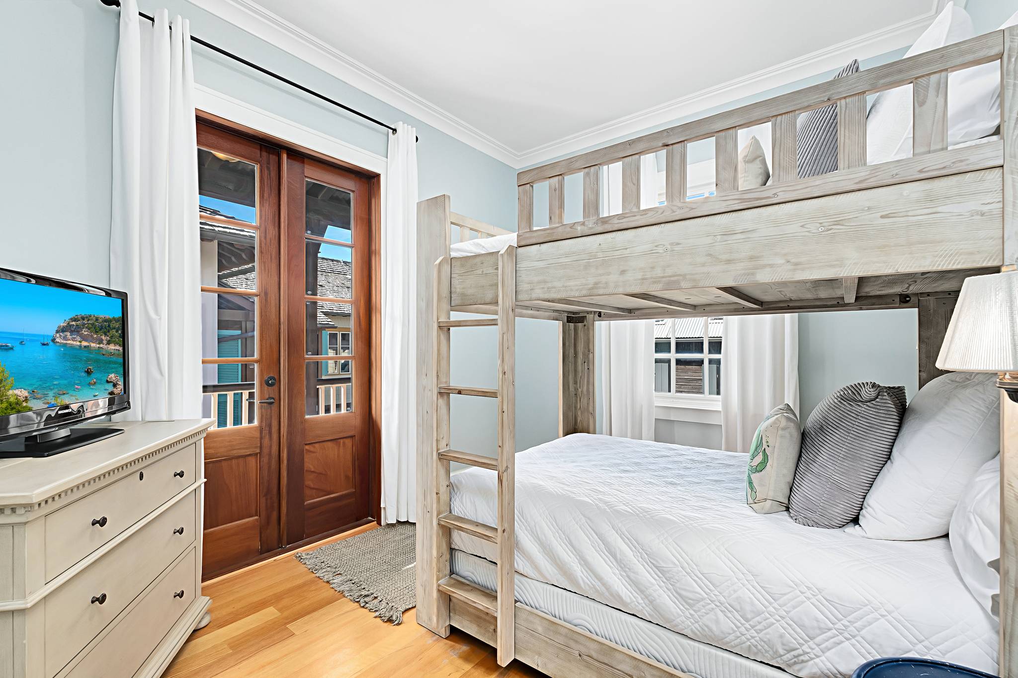 Koi House - Image 21