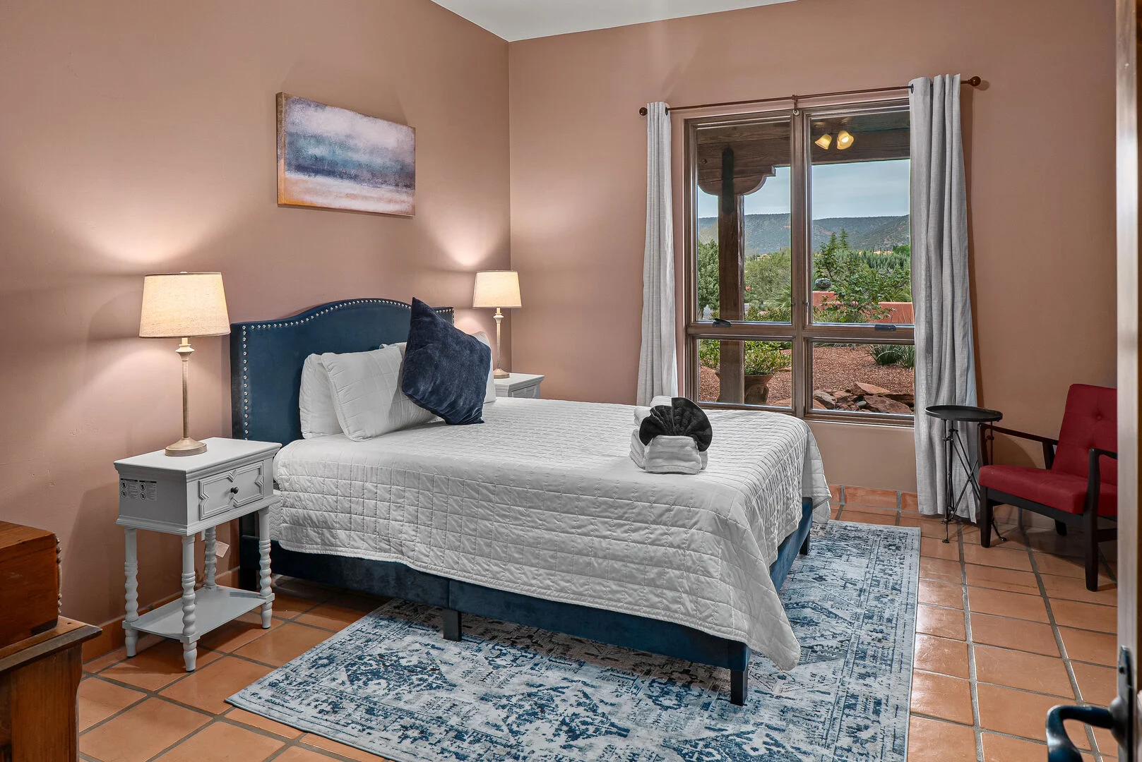 Hotsko House - Image 30