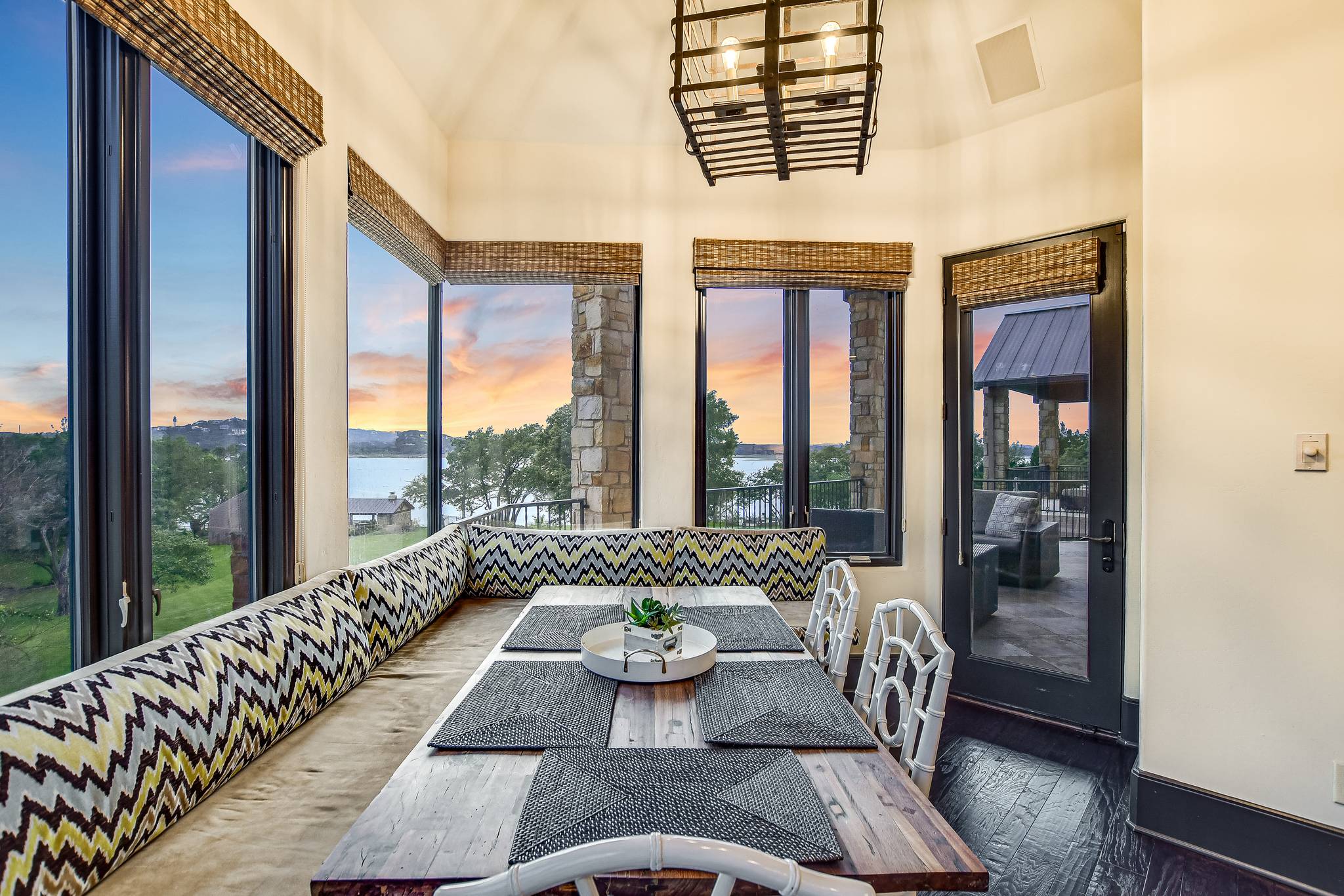 Laurel Manor - Image 8