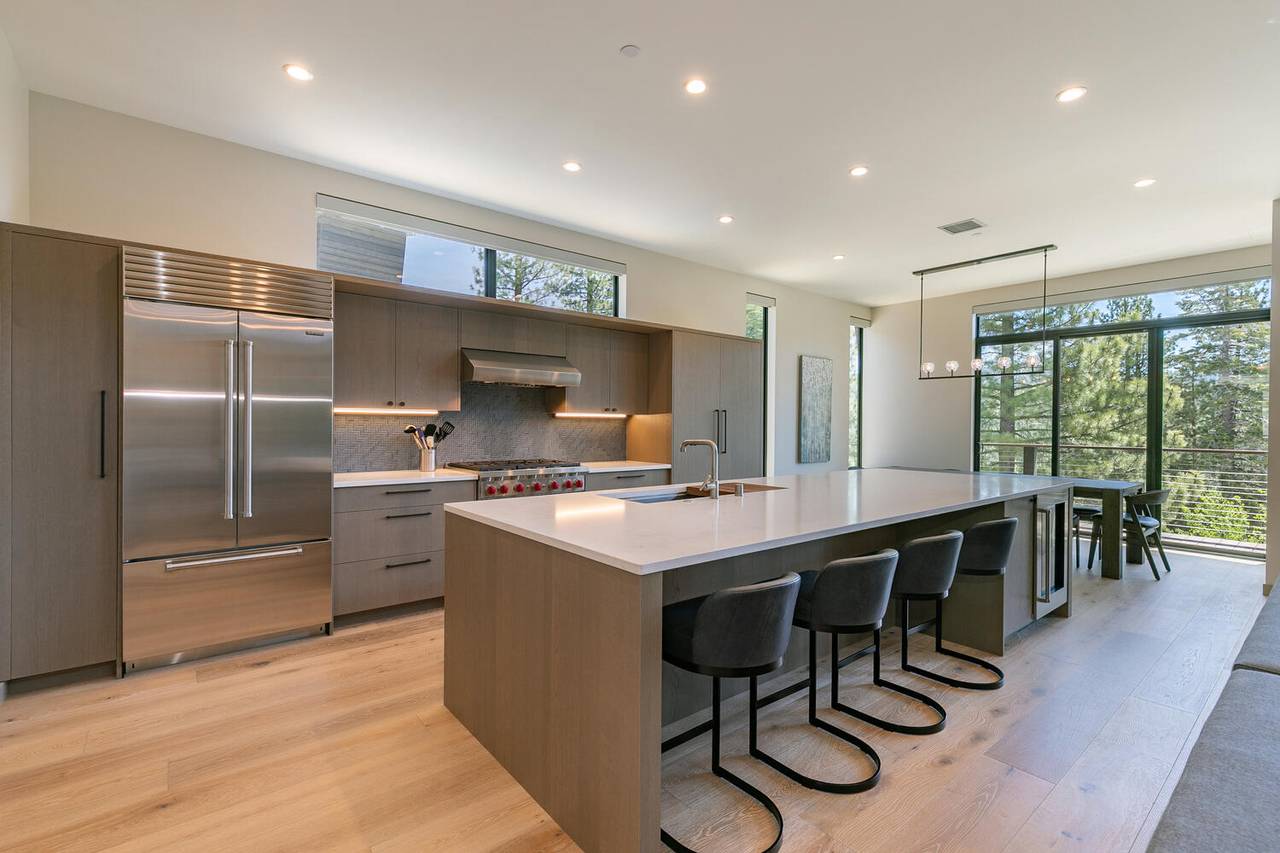 Spring House - Image 13