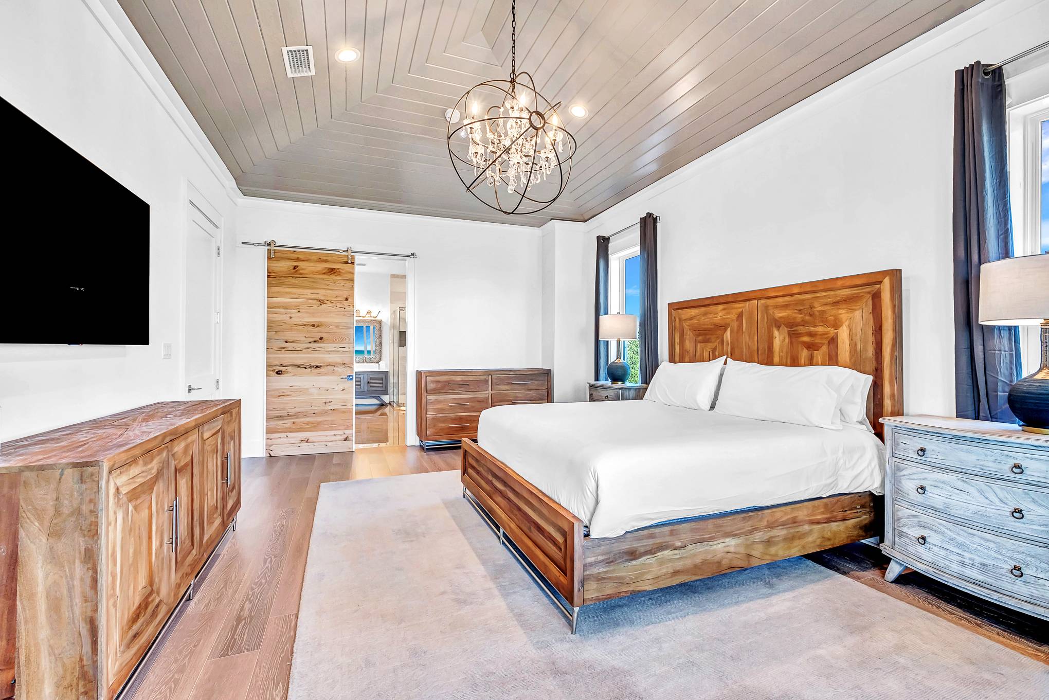 Lantern Manor - Image 45