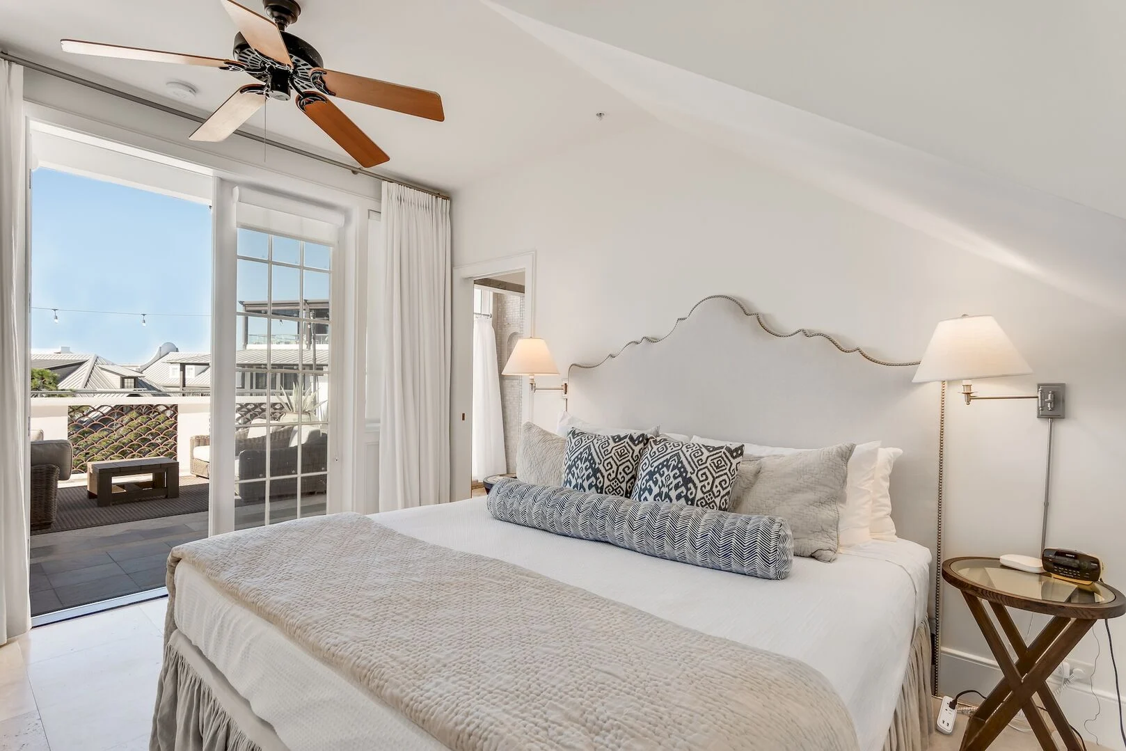 Main Street Penthouse - Image 11