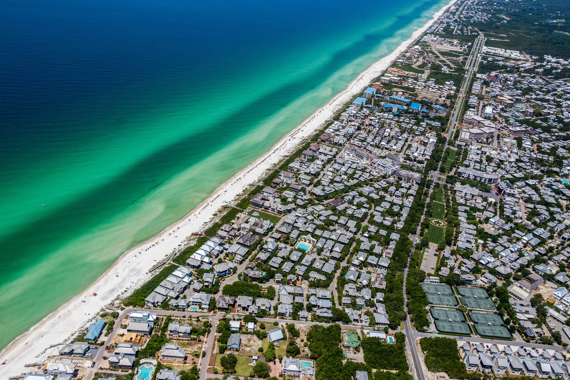 Green Turtle House - Image 32