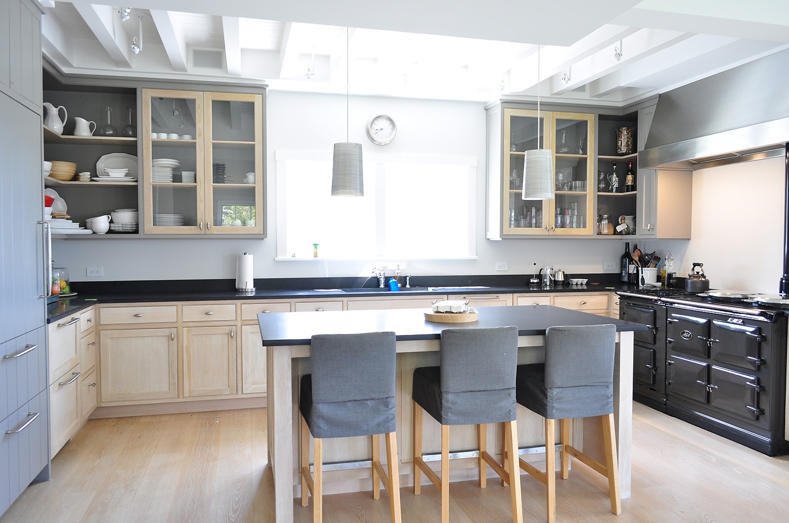 Harbor House - Image 10