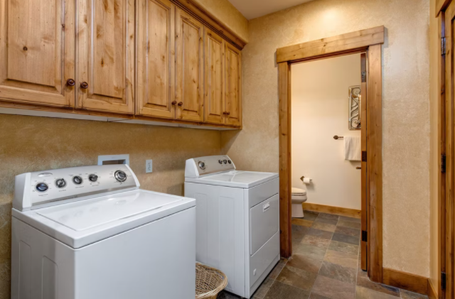 Edge Home - Image 26