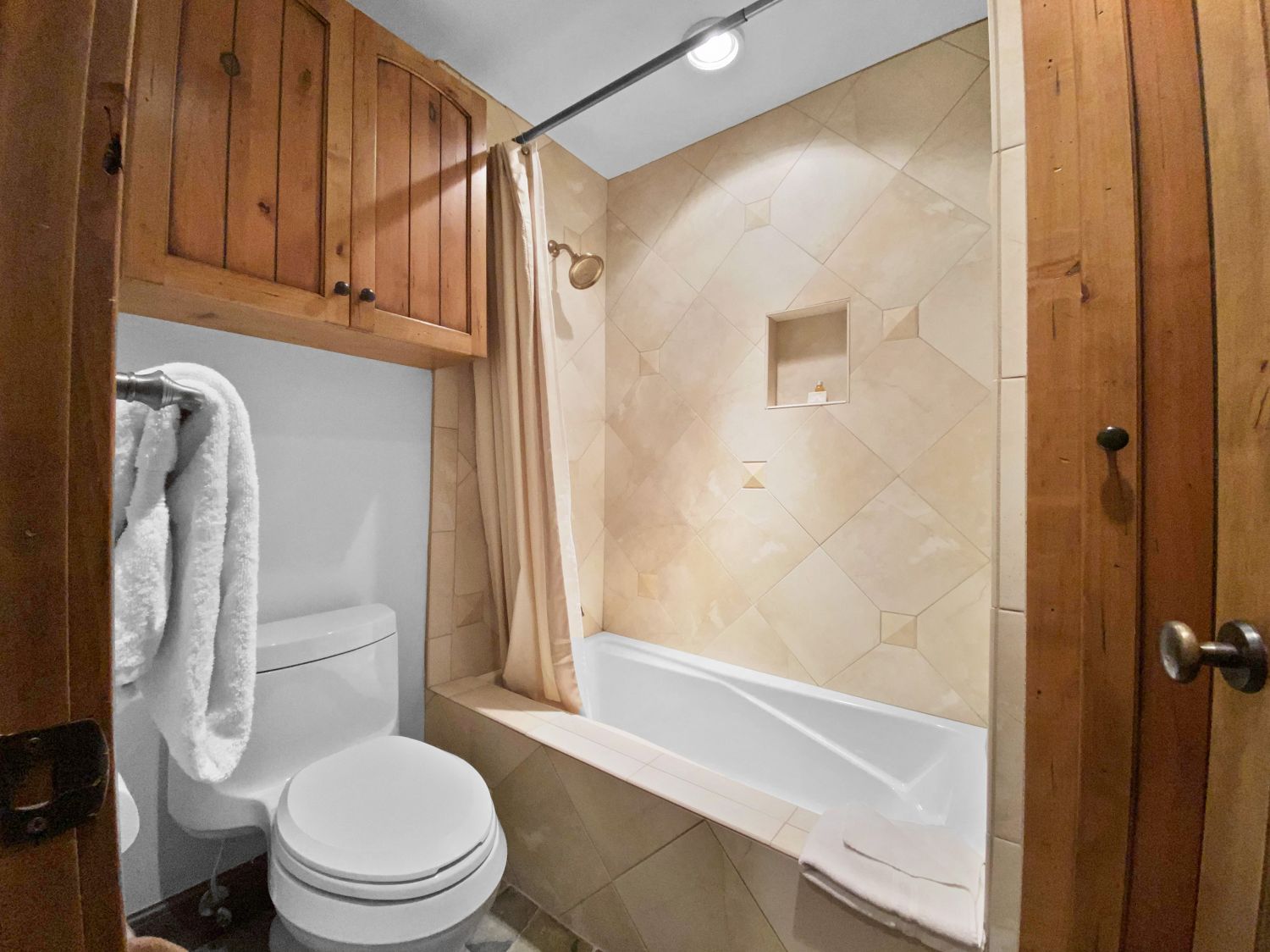 Crescent Home - Image 16