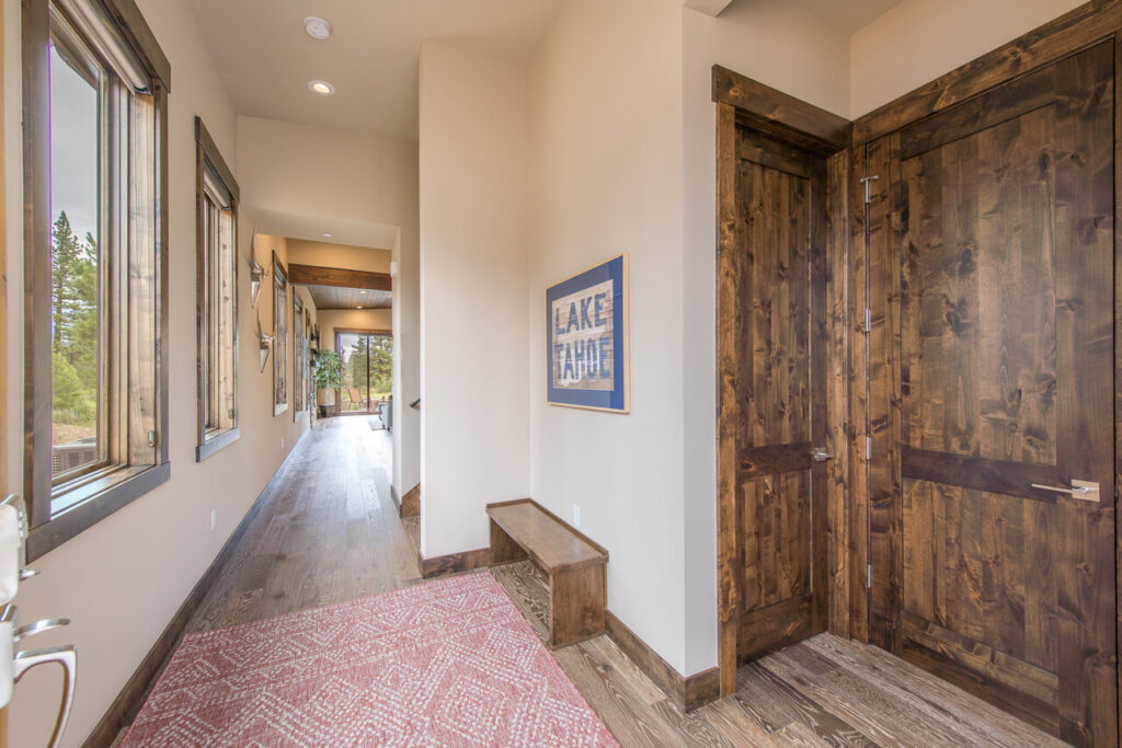 Mountain Hemlock Home - Image 15