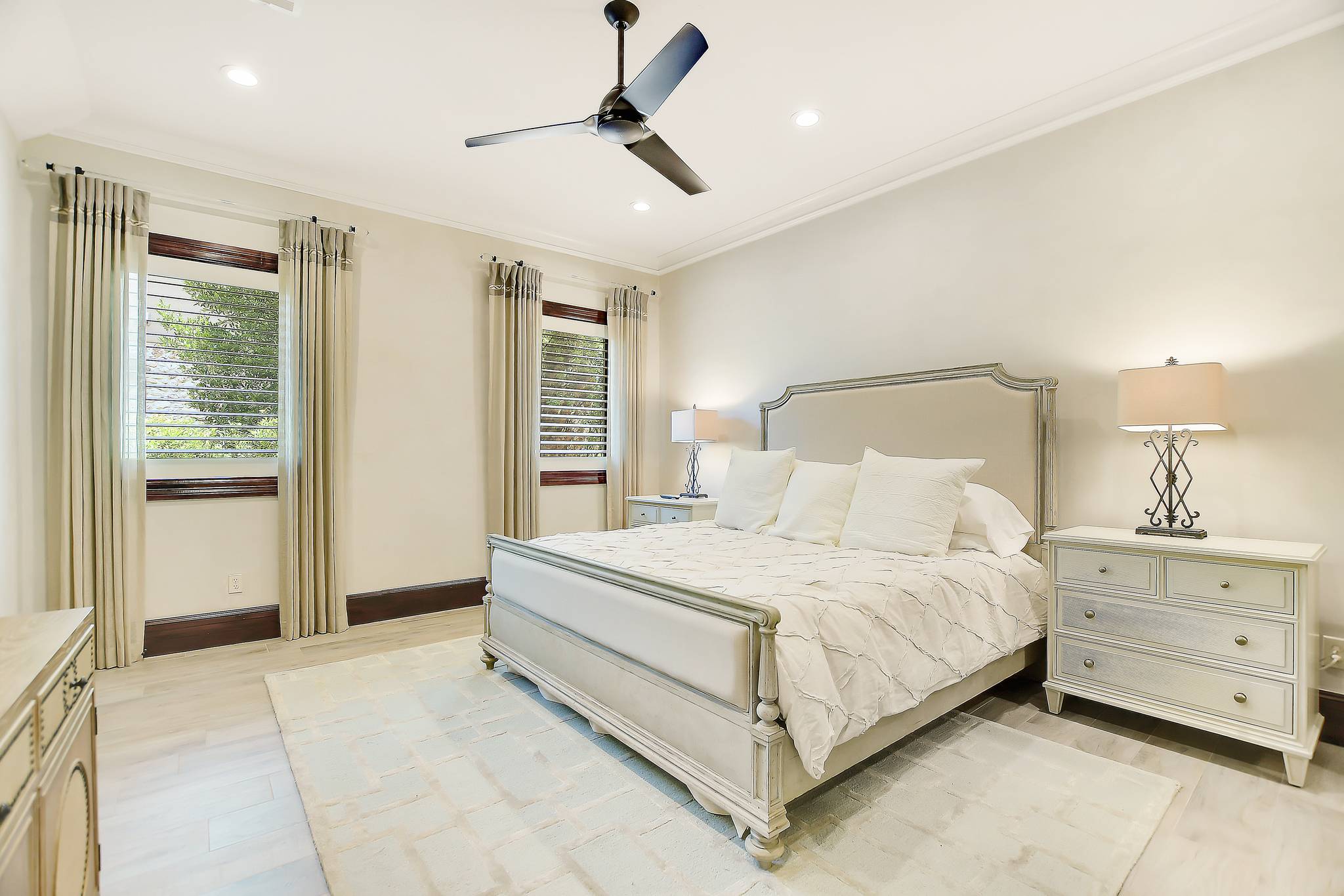 Catalpa Manor - Image 20