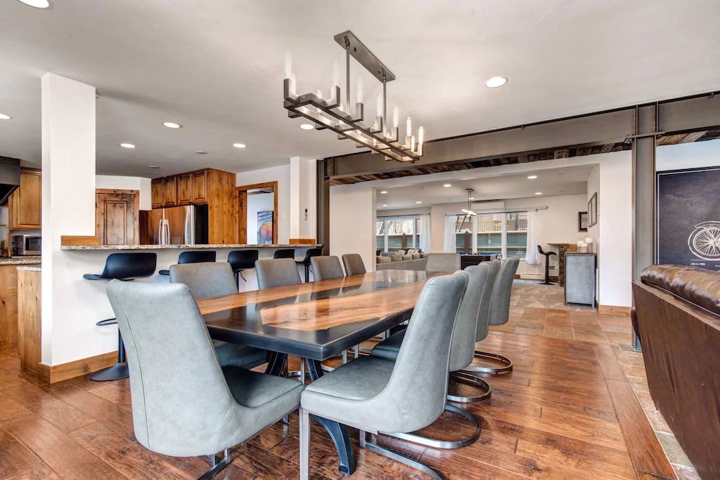 Warnick Manor - Image 4