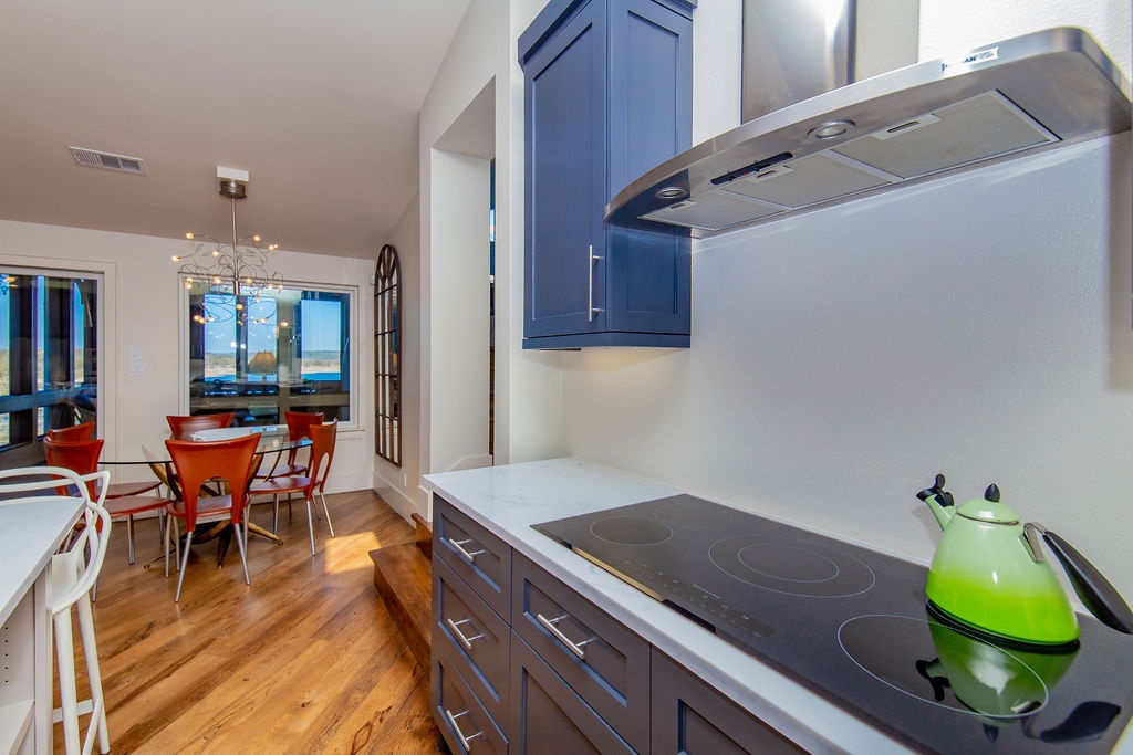 Lakeshore Place - Image 12