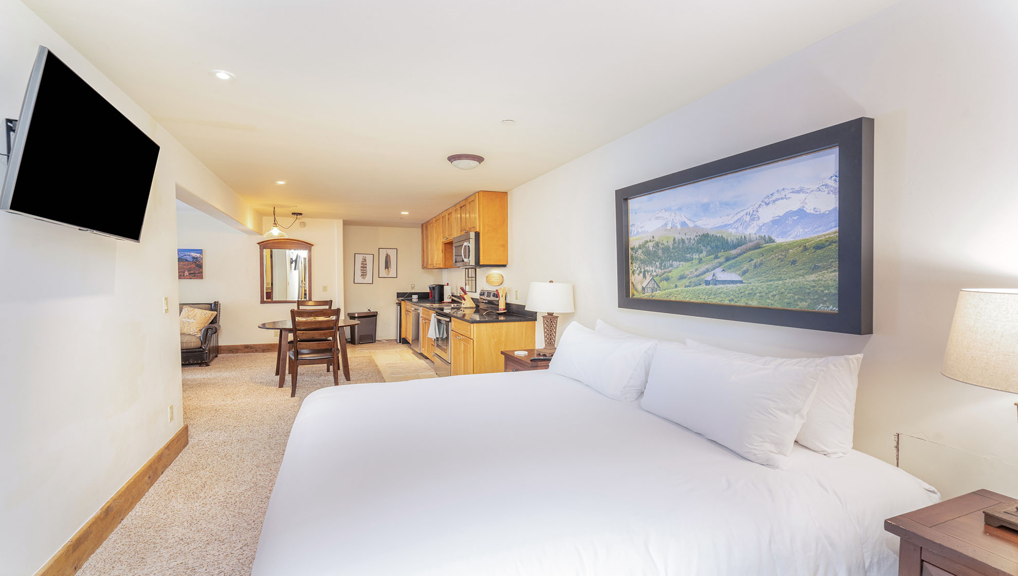 San Joaquin Manor - Image 41