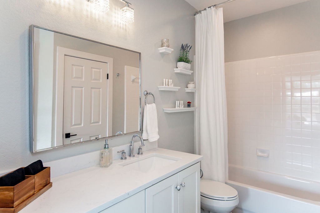 Sundown Manor - Image 39