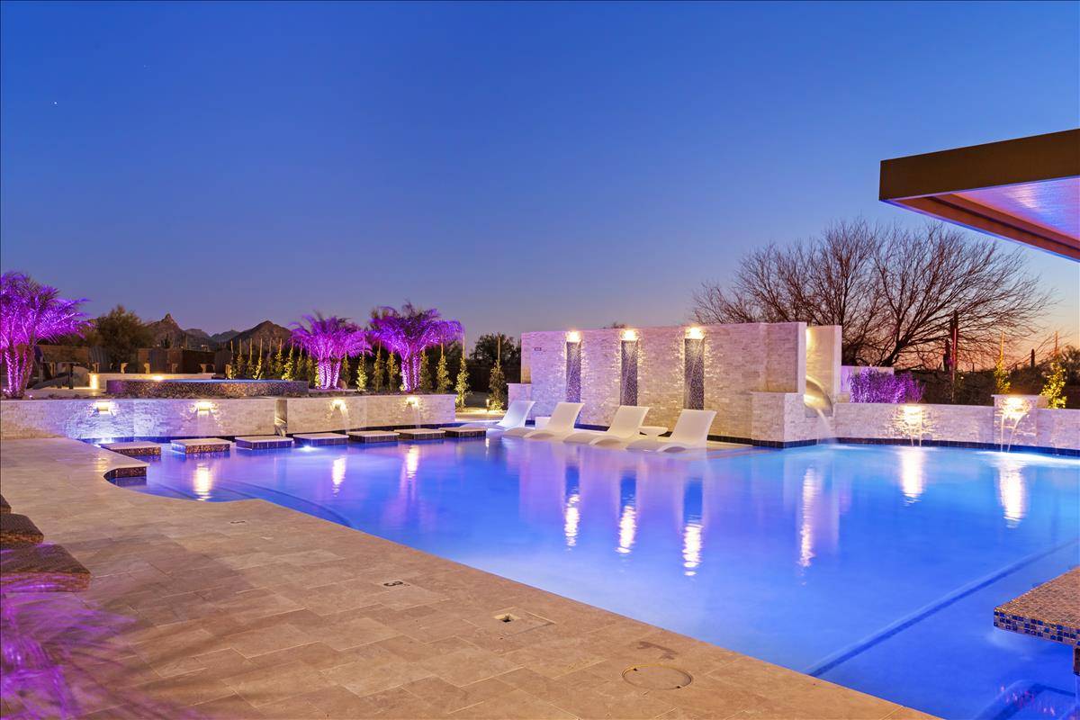 Infinity Manor - Image 44