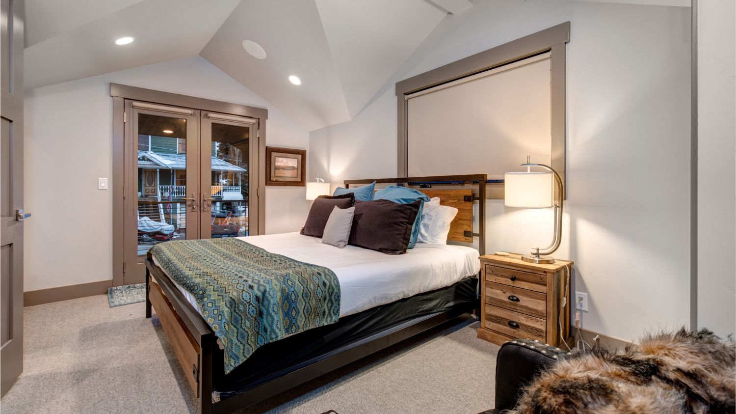 Empire House - Image 15