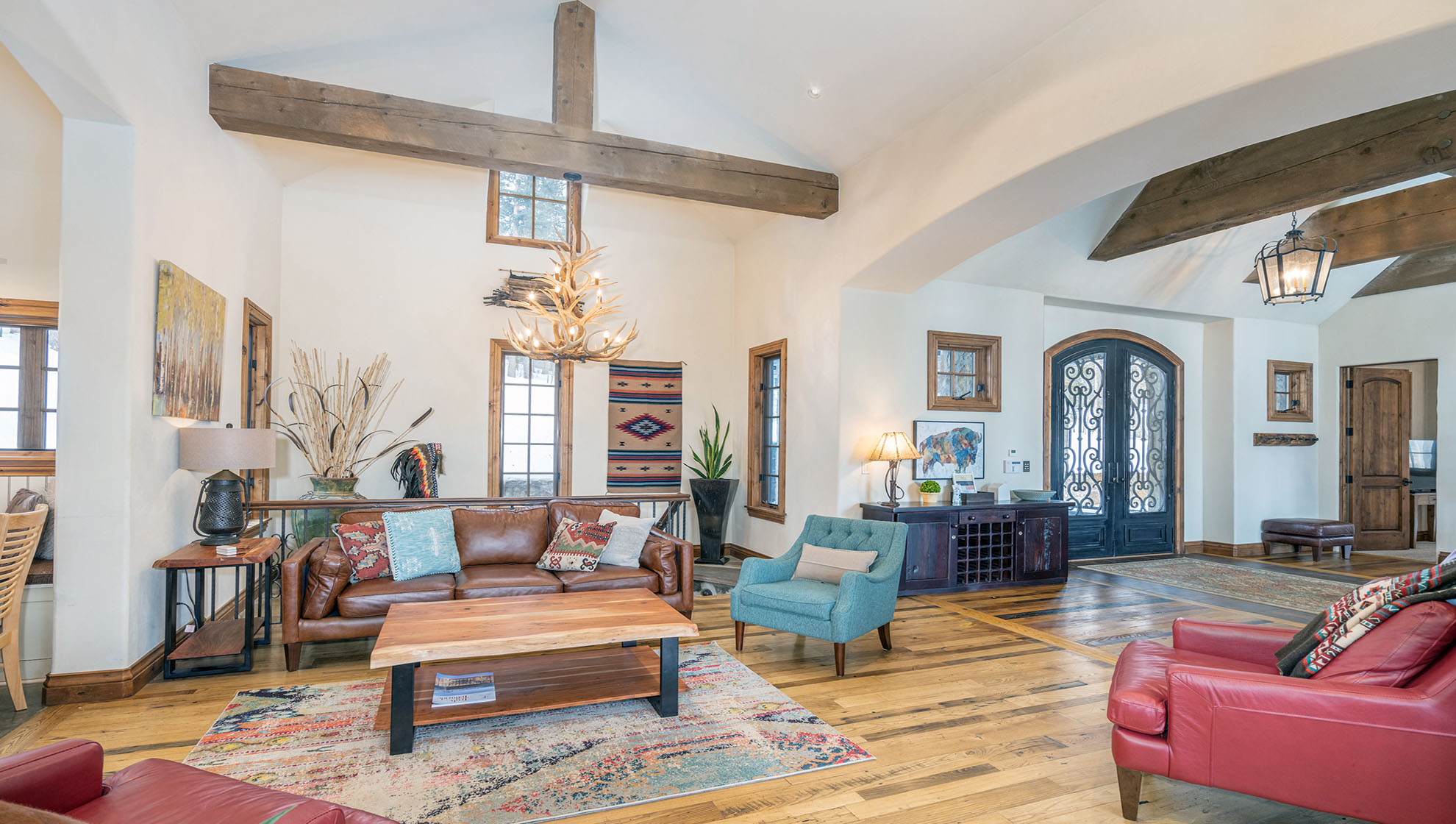 San Joaquin Manor - Image 4