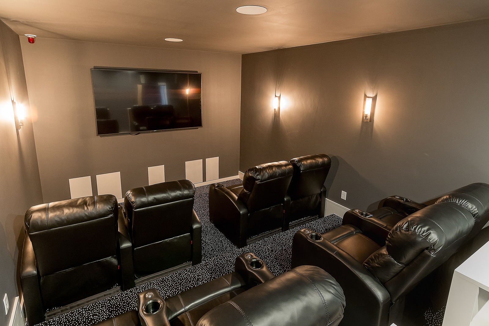 Mill Manor - Image 26