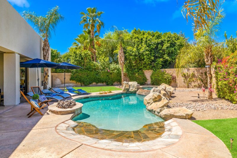 Josefina Villa - Image 43