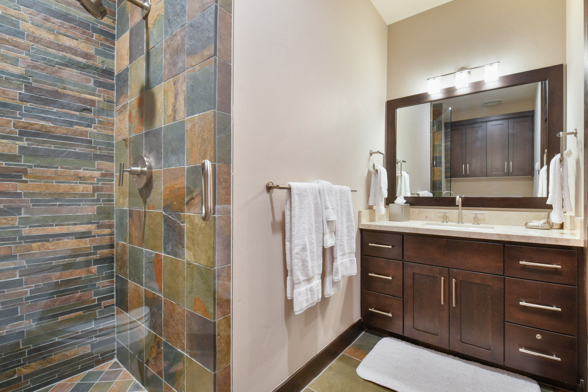 Red Wagon House - Image 38