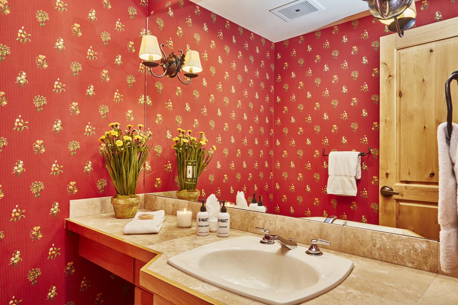 Cottonwood House - Image 13