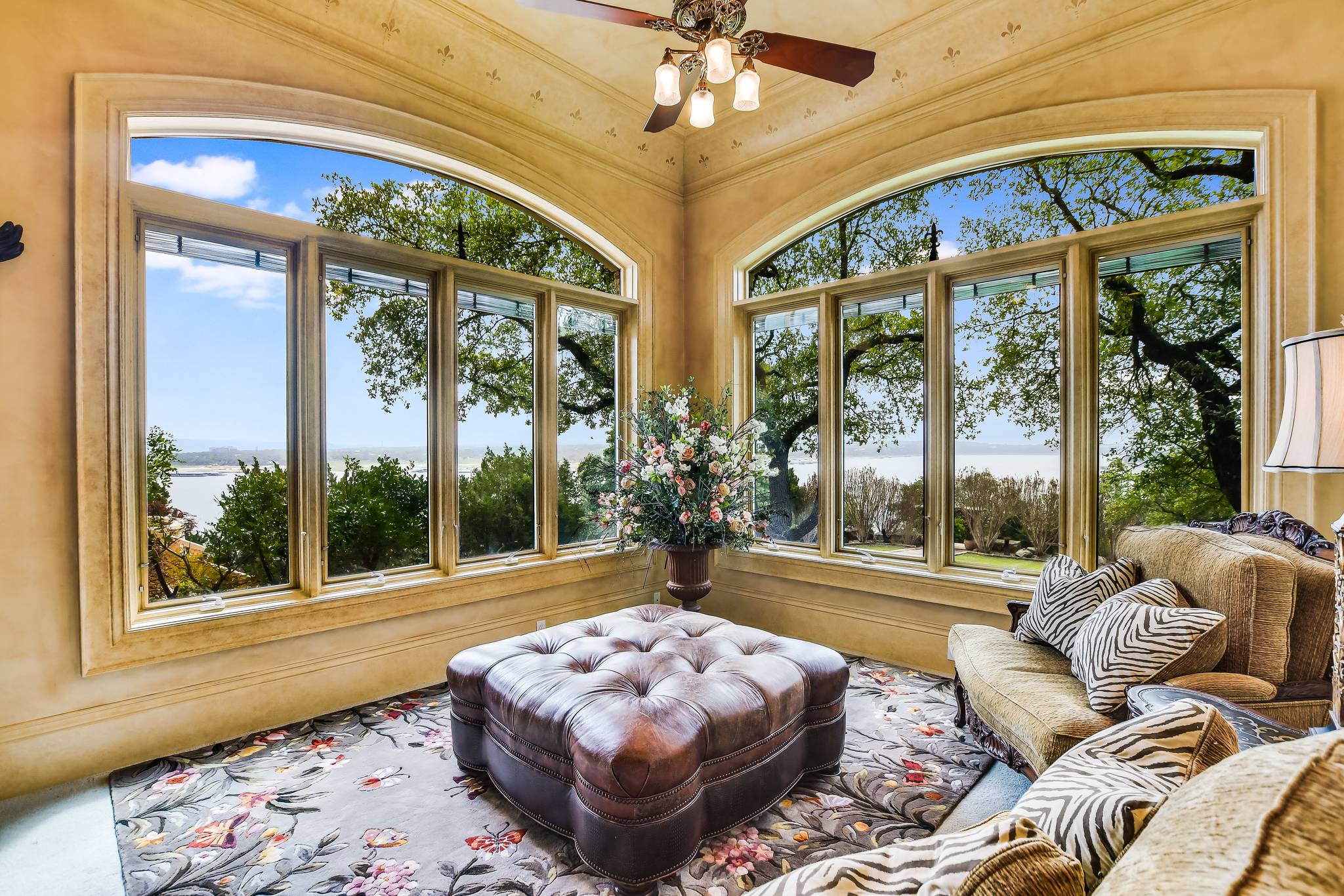 Vaughan Manor - Image 18