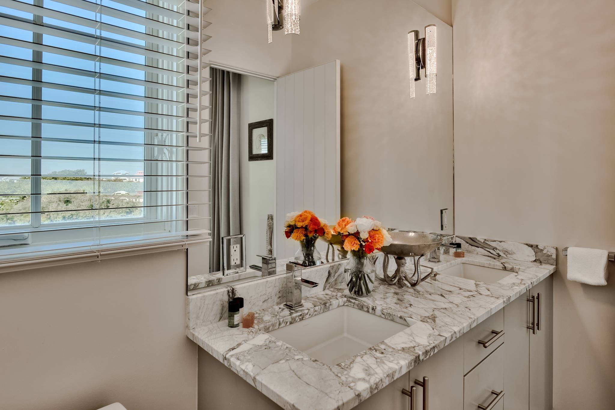 Seastar Manor - Image 33