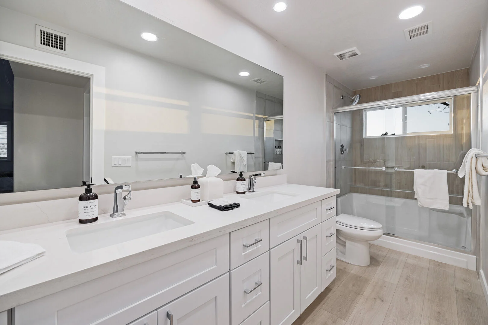 Greenway Place - Image 21