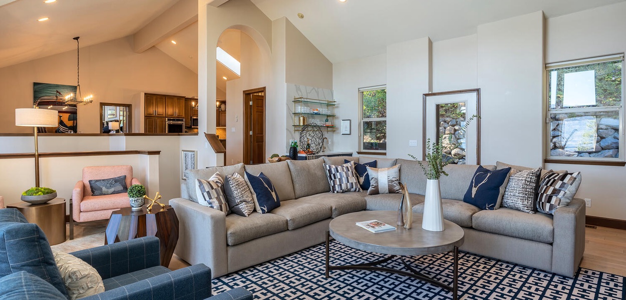 Pine Nut Home - Image 5