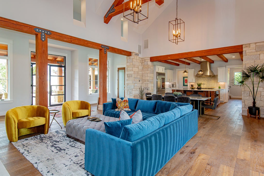 Sky Manor - Image 11