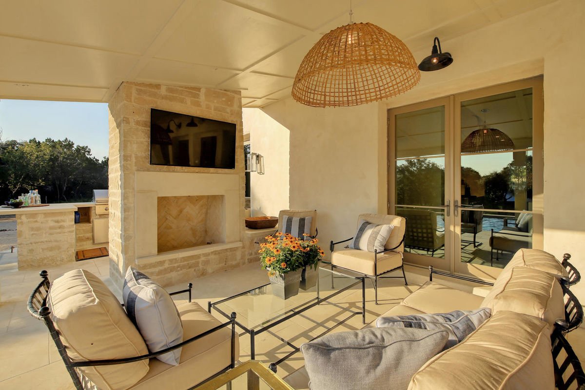 Spring Manor - Image 34