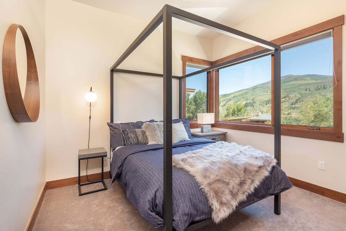 Summit Home - Image 16