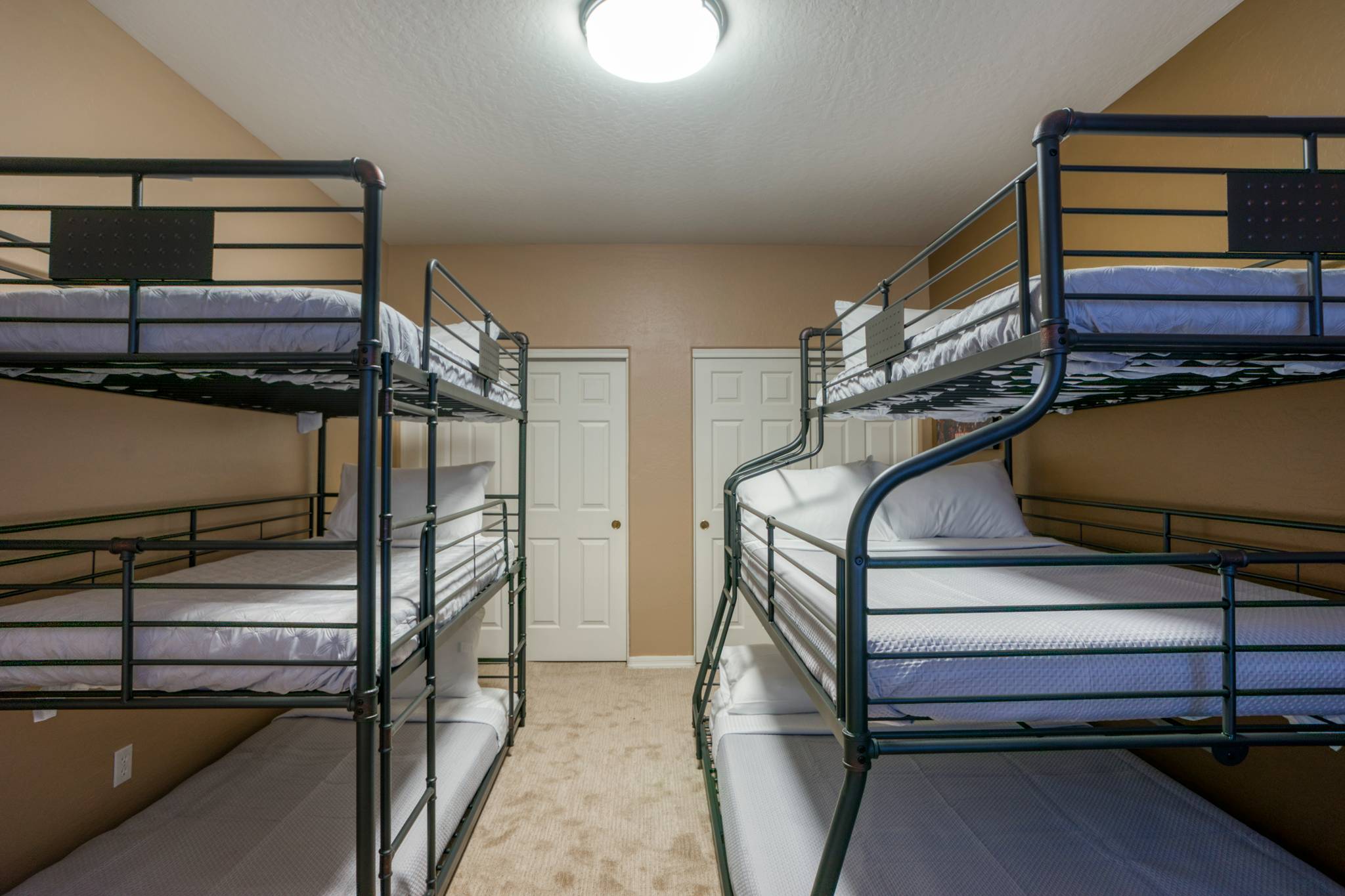 Gary Manor - Image 28