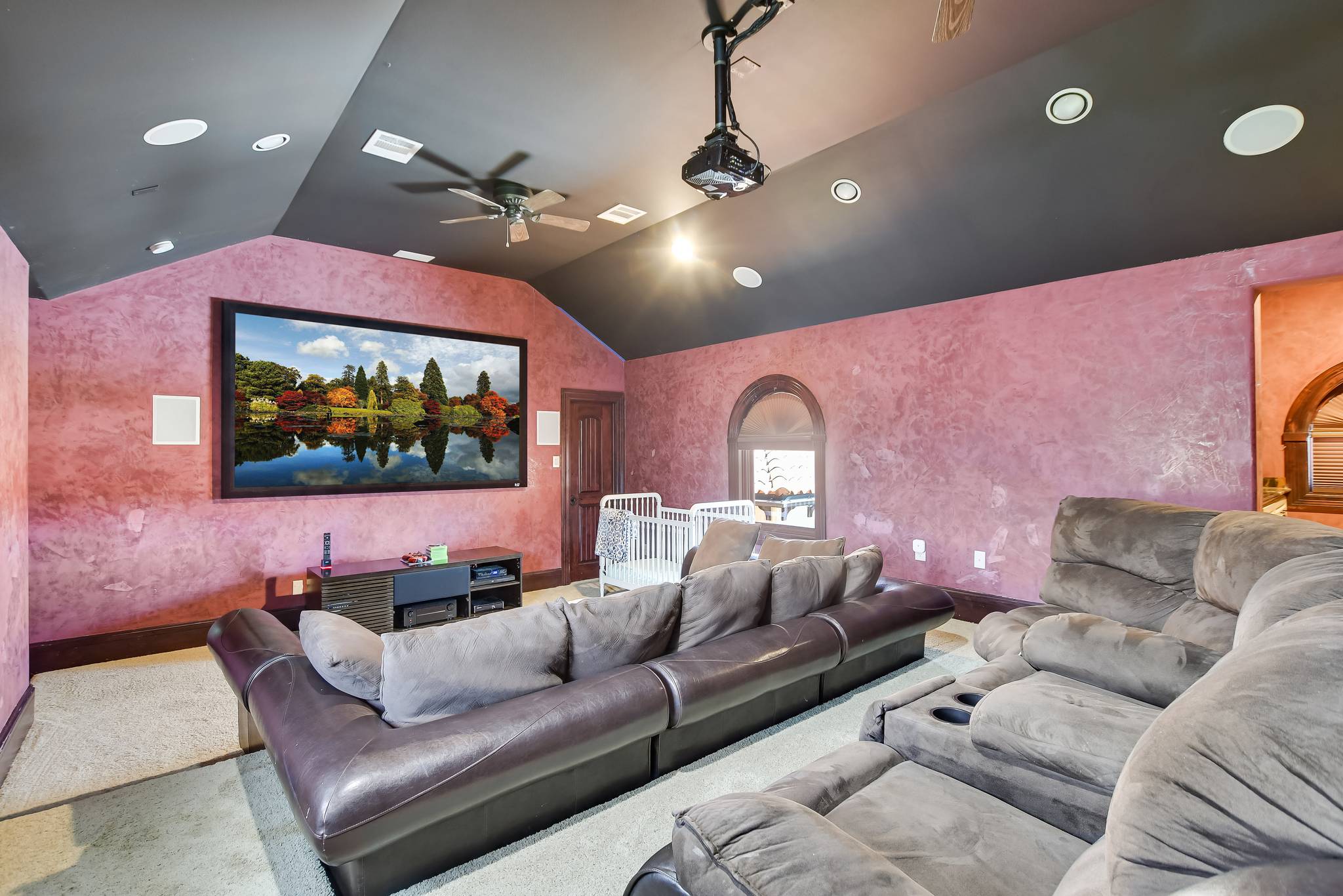 Catalpa Manor - Image 29